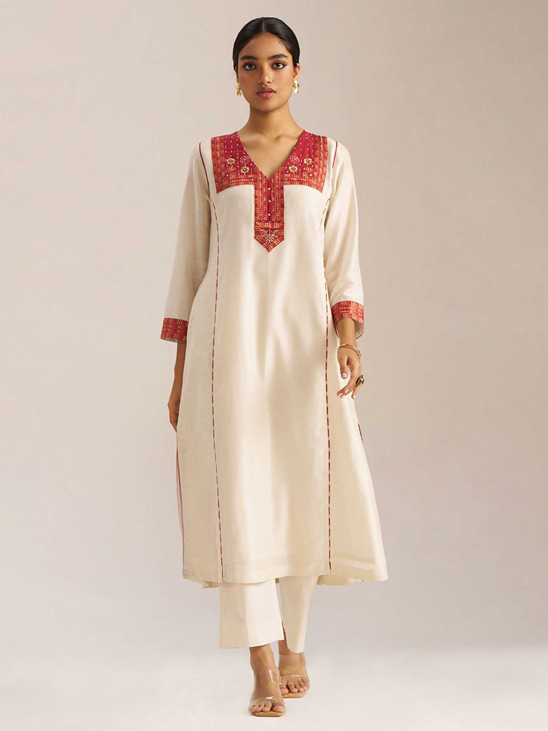 Ganga Floral Embroidered Chanderi Banjara Beads and Stones Straight Kurta With Trousers, Cream
Ganga Floral Embroidered Chanderi Banjara Beads and Stones Straight Kurta With Trousers, Cream