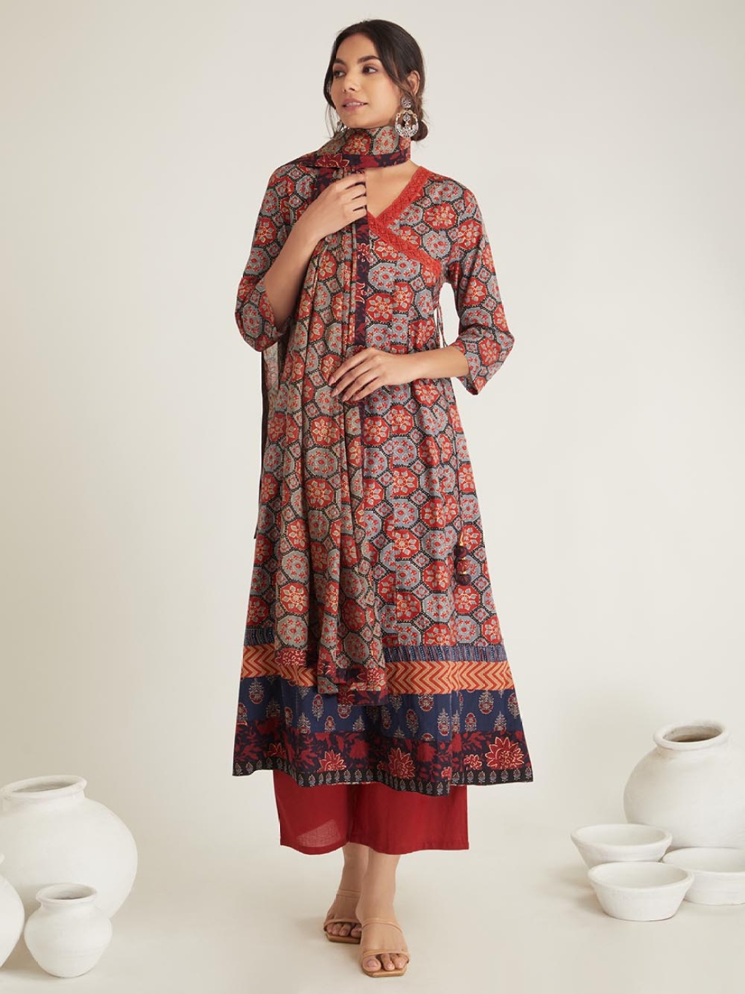 SHILPI HANDICRAFTS Geometric Printed Pure Cotton A-Line Kurta with Palazzos & Dupatta, Grey
SHILPI HANDICRAFTS Geometric Printed Pure Cotton A-Line Kurta with Palazzos & Dupatta, Grey