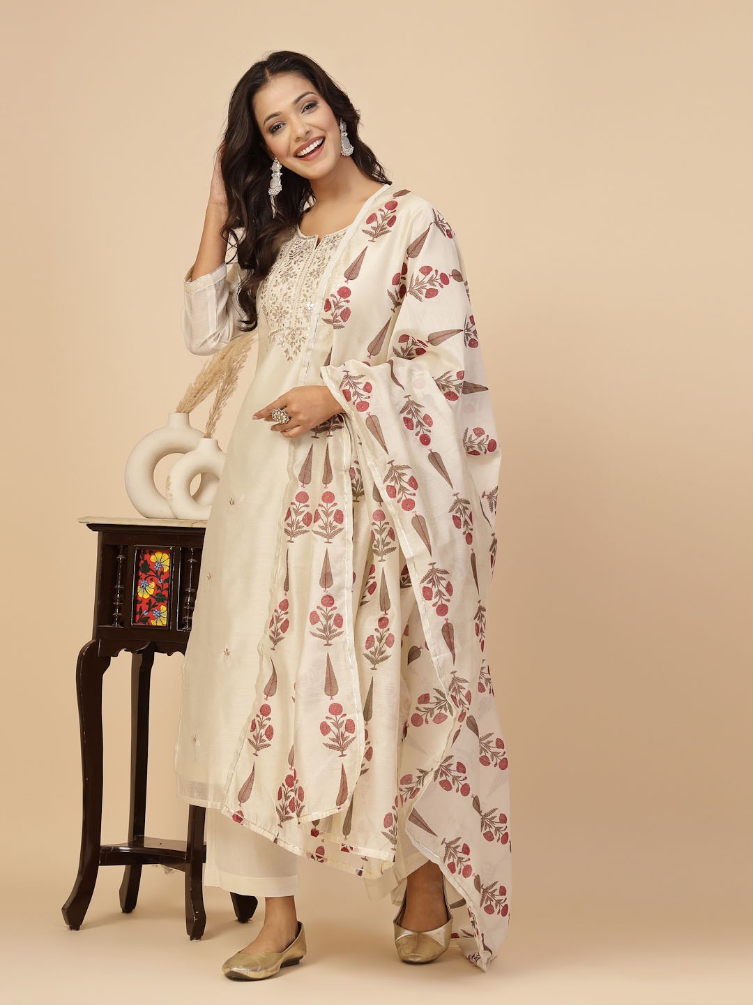 Shangri LA MS Designs Floral Embroidered Chanderi Cotton Kurta With Trousers & Dupatta, Off white
Shangri LA MS Designs Floral Embroidered Chanderi Cotton Kurta With Trousers & Dupatta, Off white
