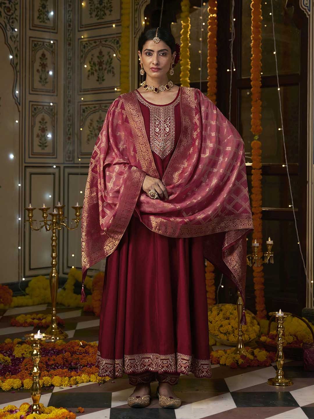Kvsfab Floral Yoke Design Pleated Sequinned A-Line Kurta with Trousers & Dupatta, Red
Kvsfab Floral Yoke Design Pleated Sequinned A-Line Kurta with Trousers & Dupatta, Red