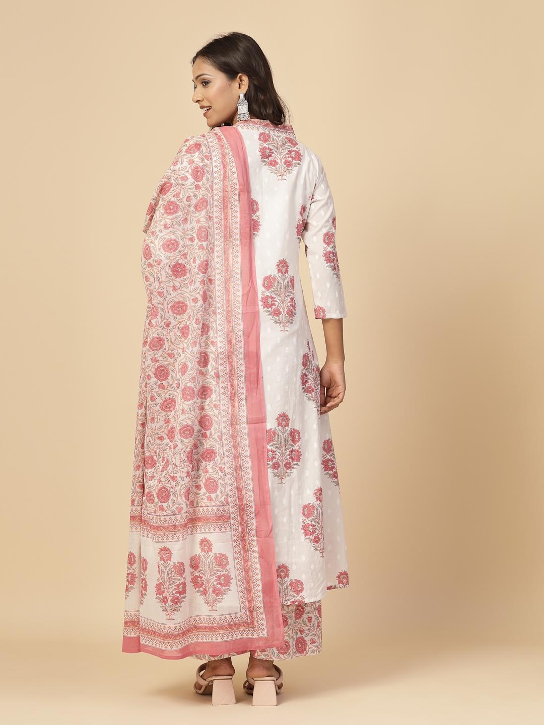 Shangri LA MS Designs Ethnic Motifs Printed Pure Cotton Kurta with Palazzos & Dupatta, White
Shangri LA MS Designs Ethnic Motifs Printed Pure Cotton Kurta with Palazzos & Dupatta, White
