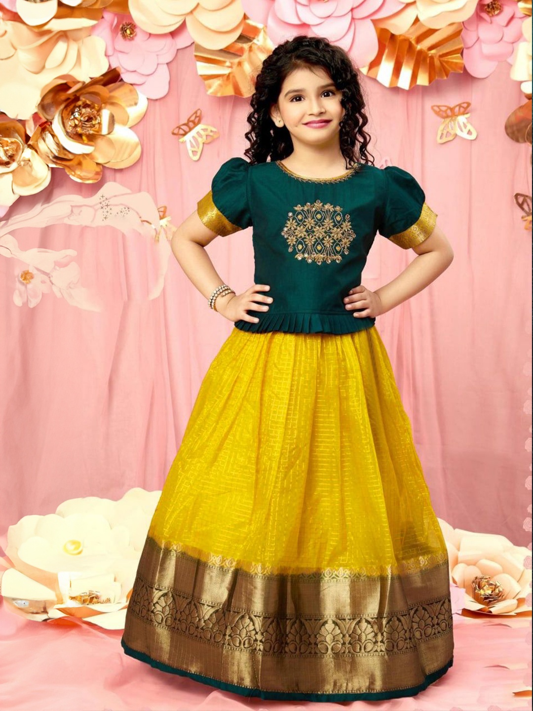 Wommaniya Impex Girls Embroidered Zardozi Puffed Sleeves Ready to Wear Choli, Yellow
Wommaniya Impex Girls Embroidered Zardozi Puffed Sleeves Ready to Wear Choli, Yellow