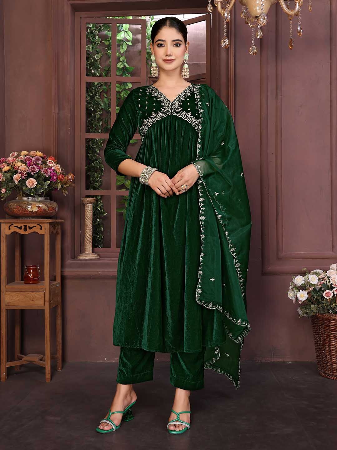 Royal Export Women Floral Embroidered Regular Velvet Kurta with Trousers & With Dupatta, Green
Royal Export Women Floral Embroidered Regular Velvet Kurta with Trousers & With Dupatta, Green
