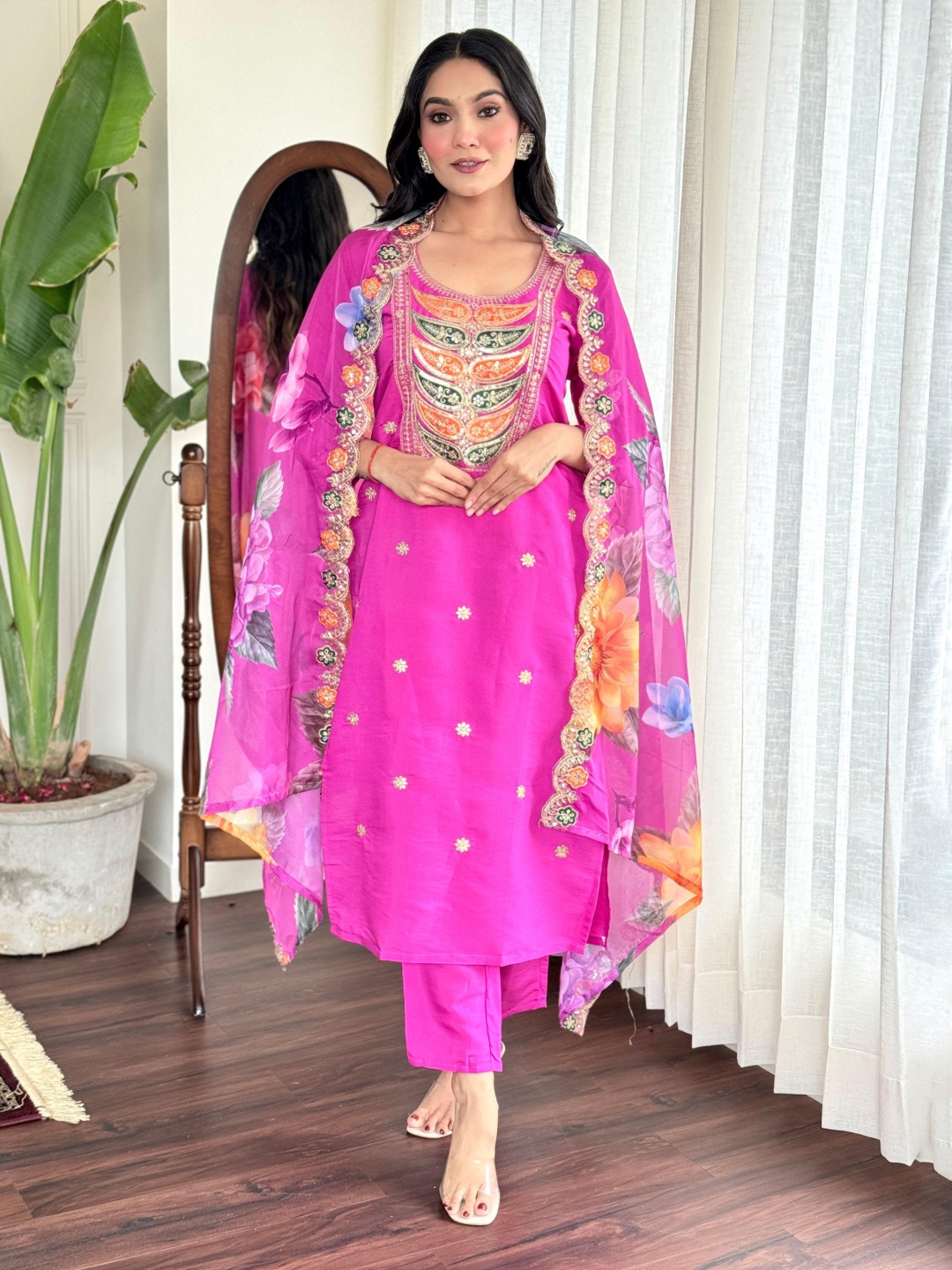 KALINI Women Embroidered Regular Sequinned Chanderi Silk Kurta with Trousers & With Dupatta, Pink
KALINI Women Embroidered Regular Sequinned Chanderi Silk Kurta with Trousers & With Dupatta, Pink