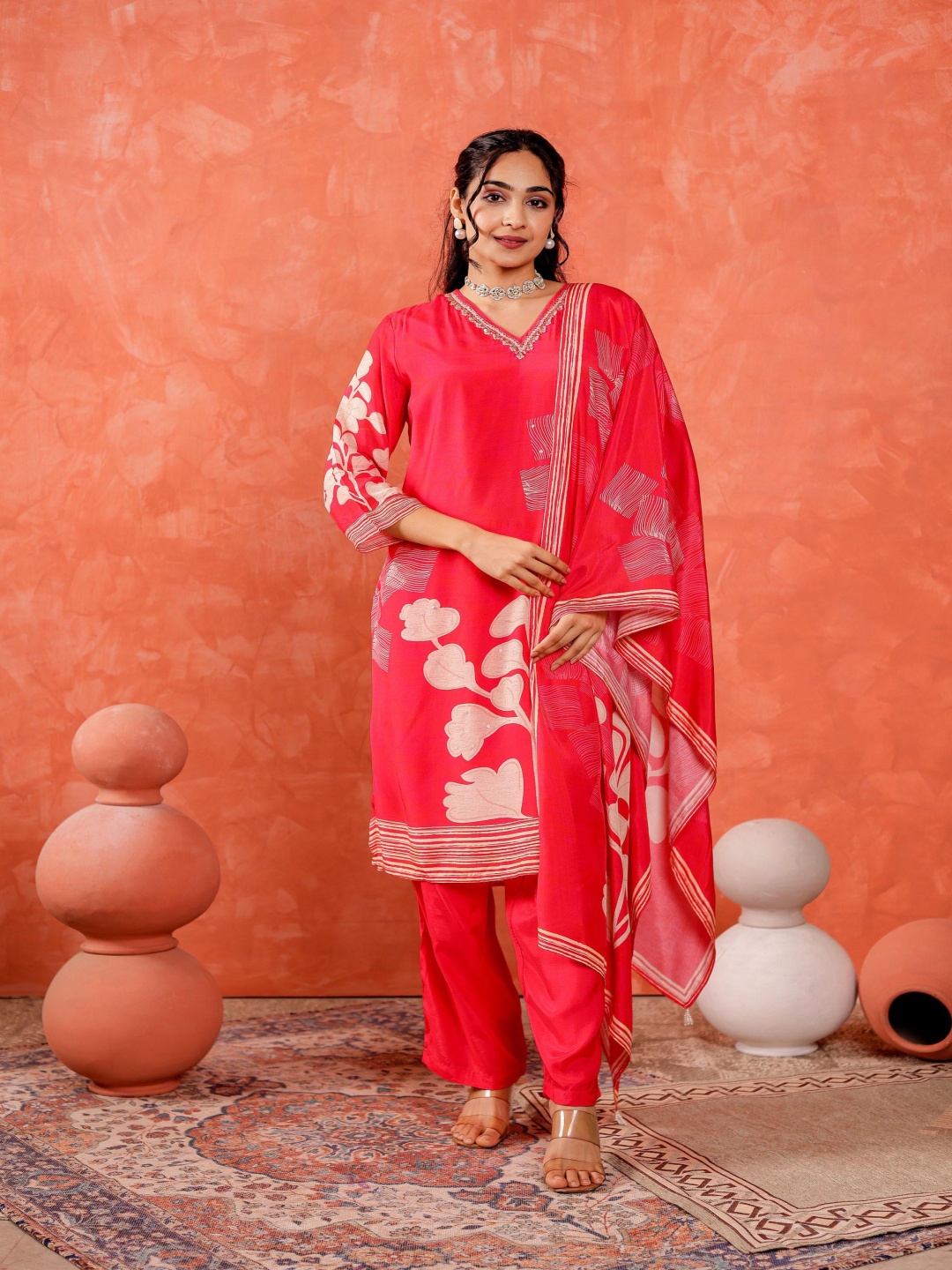 VASVI Women Floral Printed Regular Beads and Stones Kurta with Trousers & With Dupatta, Pink
VASVI Women Floral Printed Regular Beads and Stones Kurta with Trousers & With Dupatta, Pink