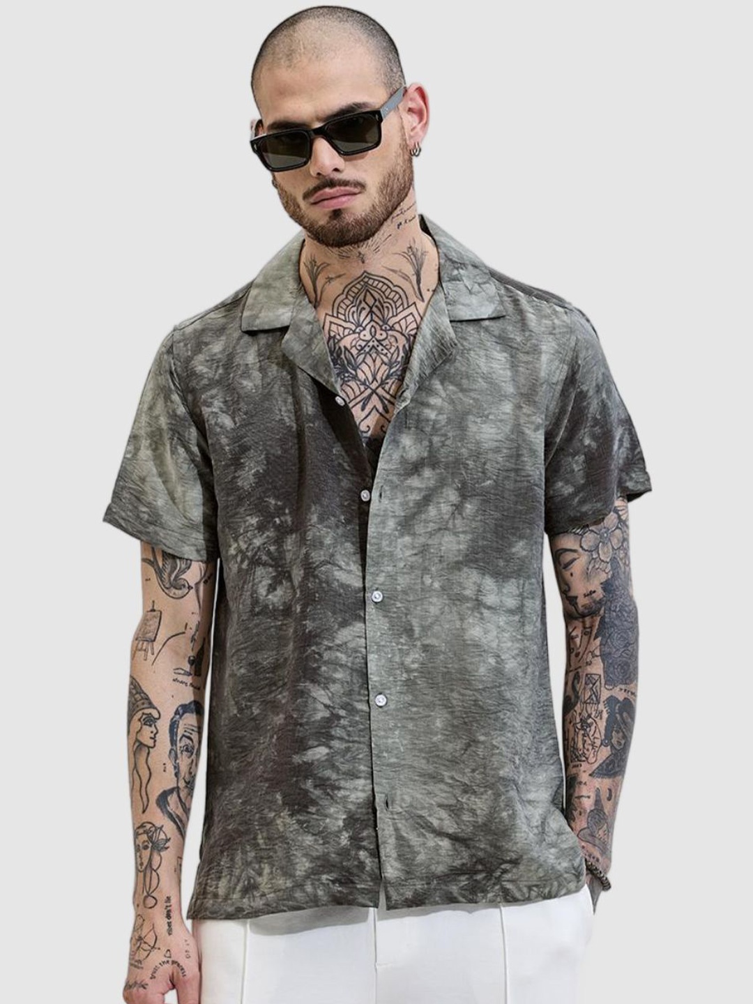Snitch Men Relaxed Boxy Fit Cuban Collar Abstract Printed Casual Shirt, Green
Snitch Men Relaxed Boxy Fit Cuban Collar Abstract Printed Casual Shirt, Green