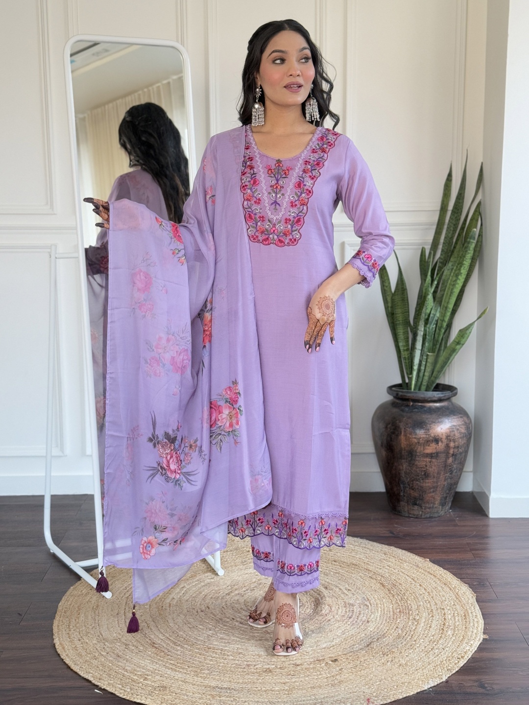 KALINI Floral Embroidered Notch Neck Straight Kurta With Trousers & Dupatta, Lavender
KALINI Floral Embroidered Notch Neck Straight Kurta With Trousers & Dupatta, Lavender