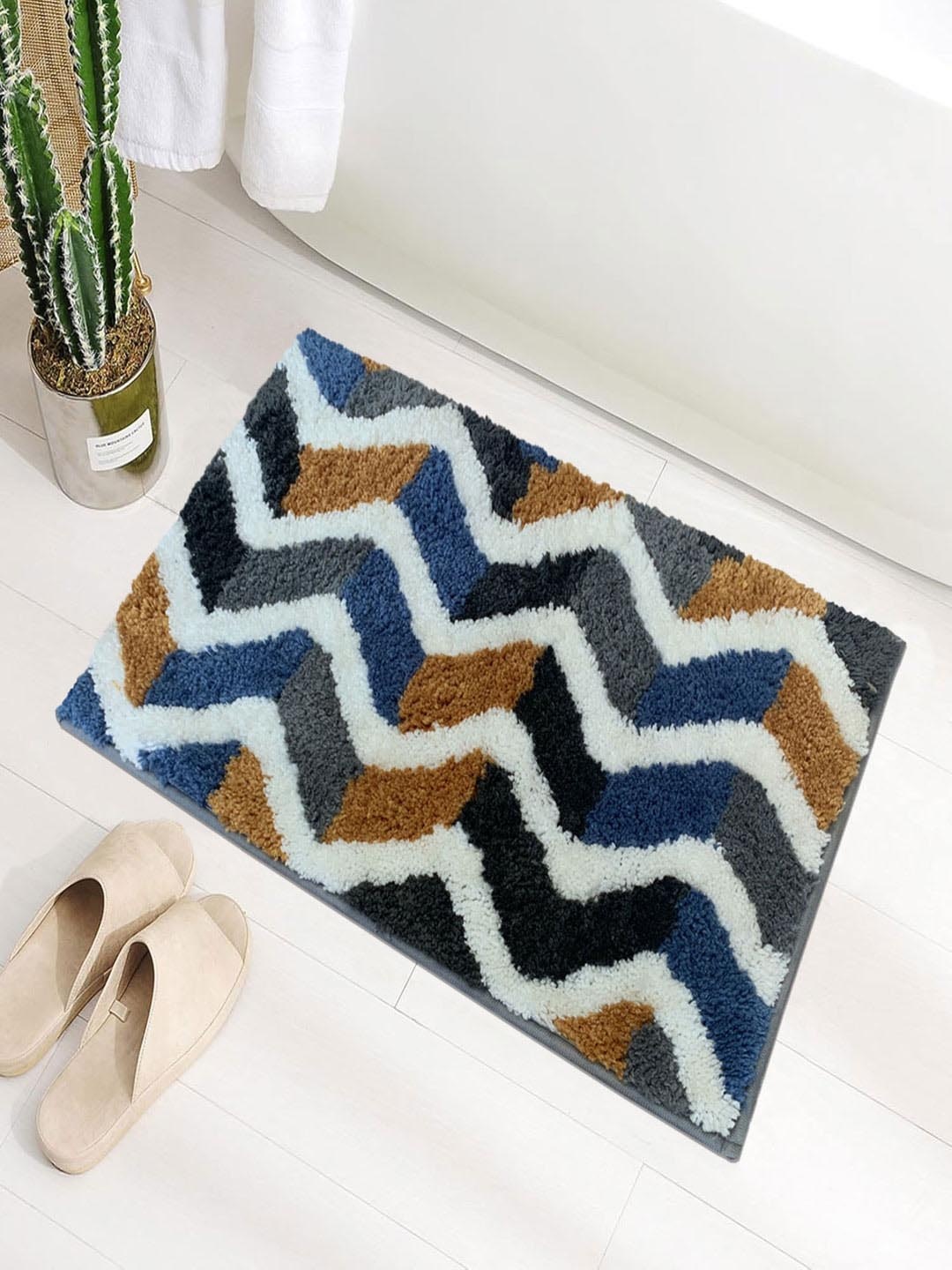 LUXEHOME INTERNATIONAL Macau White & Yellow Zig-Zag Printed Super Soft Microfibre Bath Rug
LUXEHOME INTERNATIONAL Macau White & Yellow Zig-Zag Printed Super Soft Microfibre Bath Rug