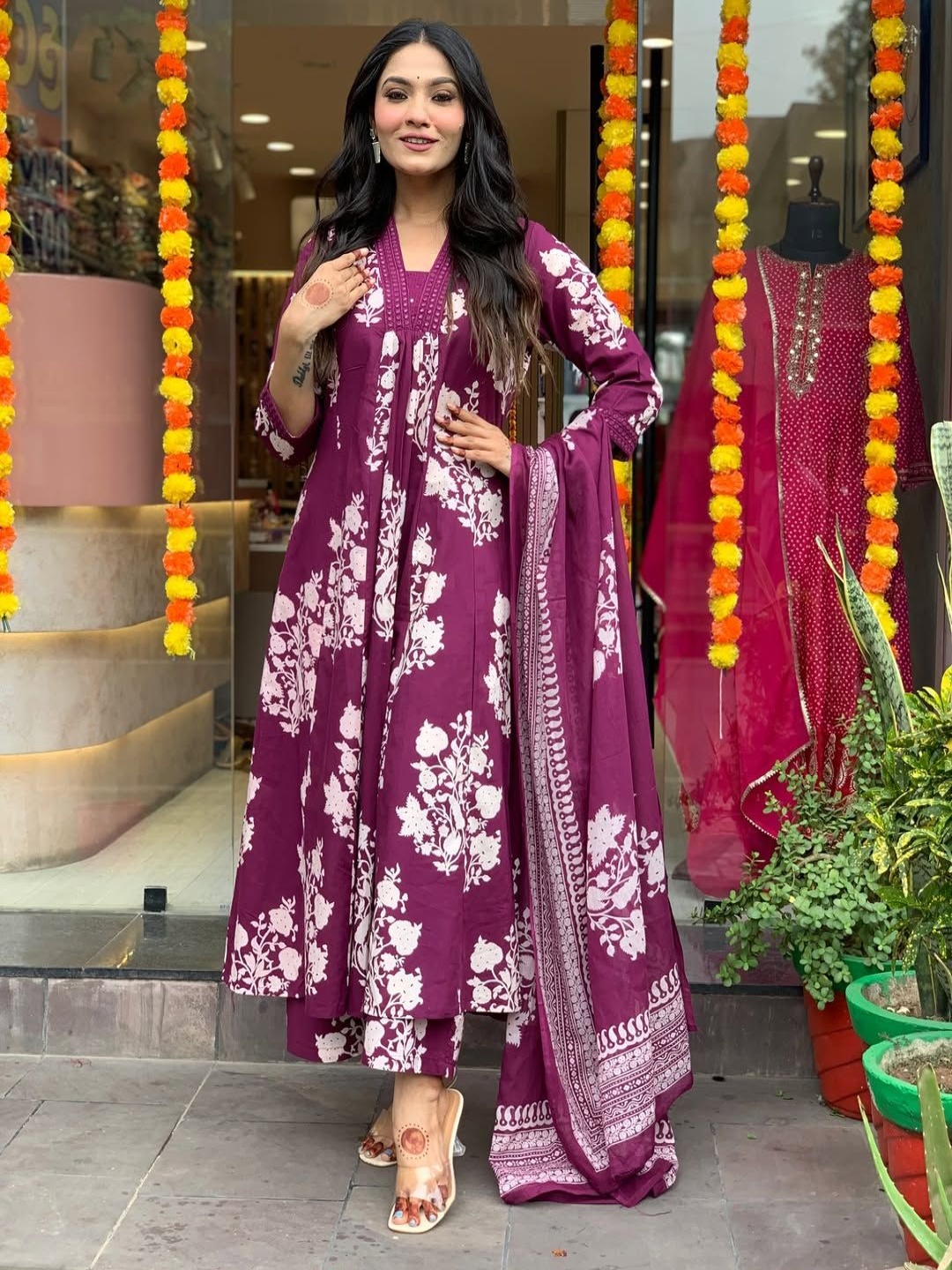 SIJOPA Floral Printed Sequinned Pure Cotton A-Line Kurta With Palazzos And Dupatta, Maroon
SIJOPA Floral Printed Sequinned Pure Cotton A-Line Kurta With Palazzos And Dupatta, Maroon