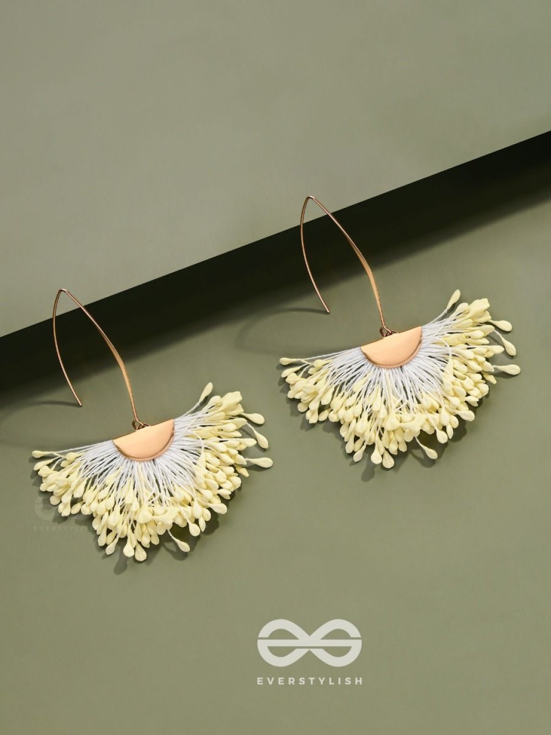 EVERSTYLISH Stainless Steel Artificial Stones and Beads Studded Floral Drop Earrings, Gold
EVERSTYLISH Stainless Steel Artificial Stones and Beads Studded Floral Drop Earrings, Gold