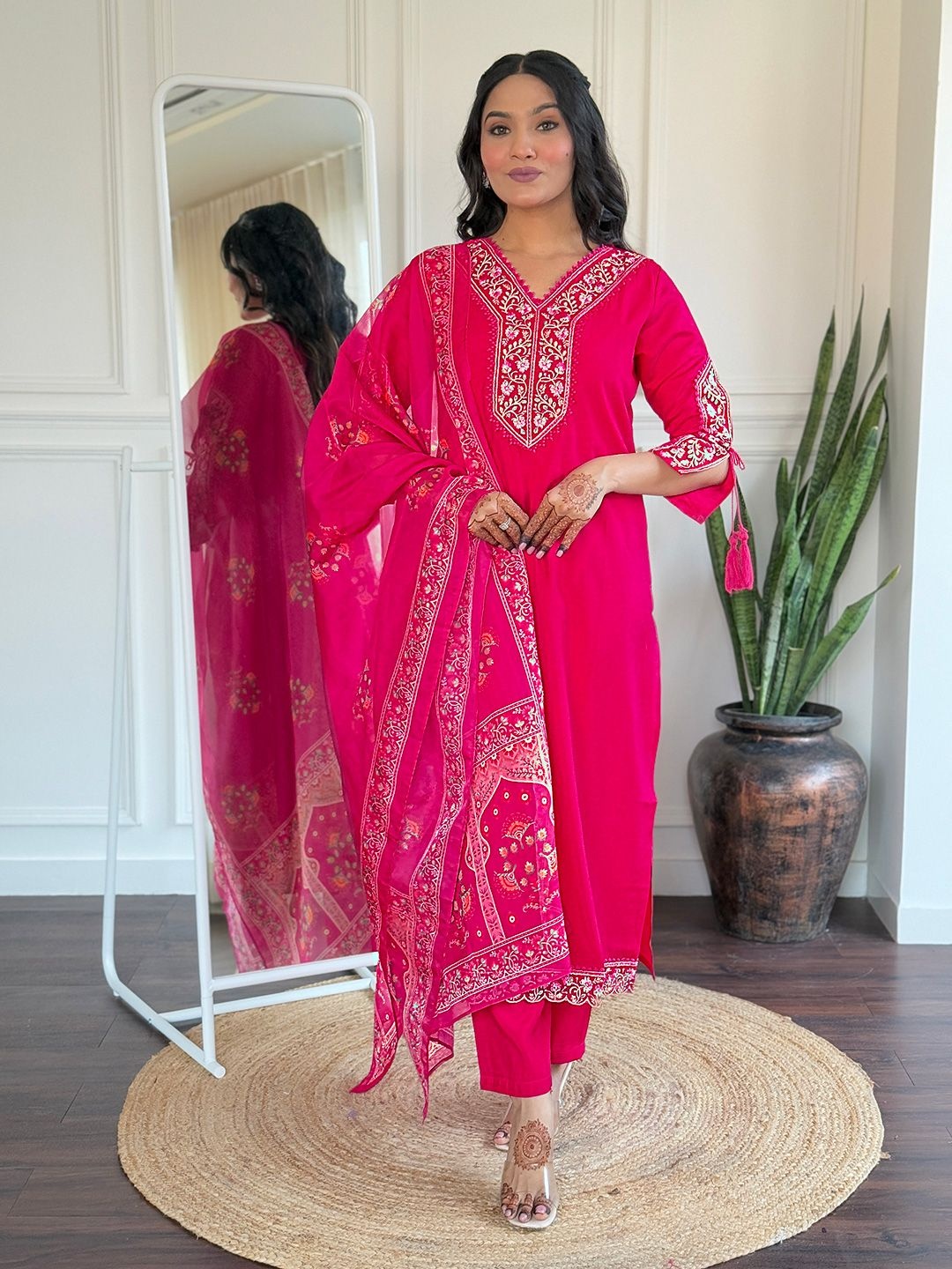 KALINI Floral Embroidered V-Neck Straight Kurta With Trousers & Dupatta, Pink
KALINI Floral Embroidered V-Neck Straight Kurta With Trousers & Dupatta, Pink
