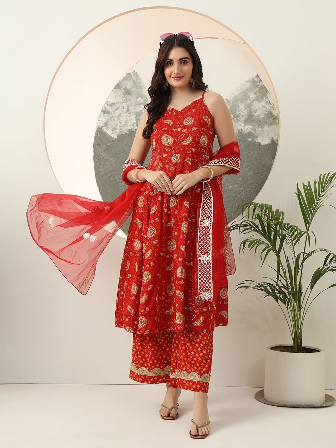 Yufta Floral Printed Pure Cotton Shoulder Straps Kurta With Trousers And Dupatta, Red
Yufta Floral Printed Pure Cotton Shoulder Straps Kurta With Trousers And Dupatta, Red