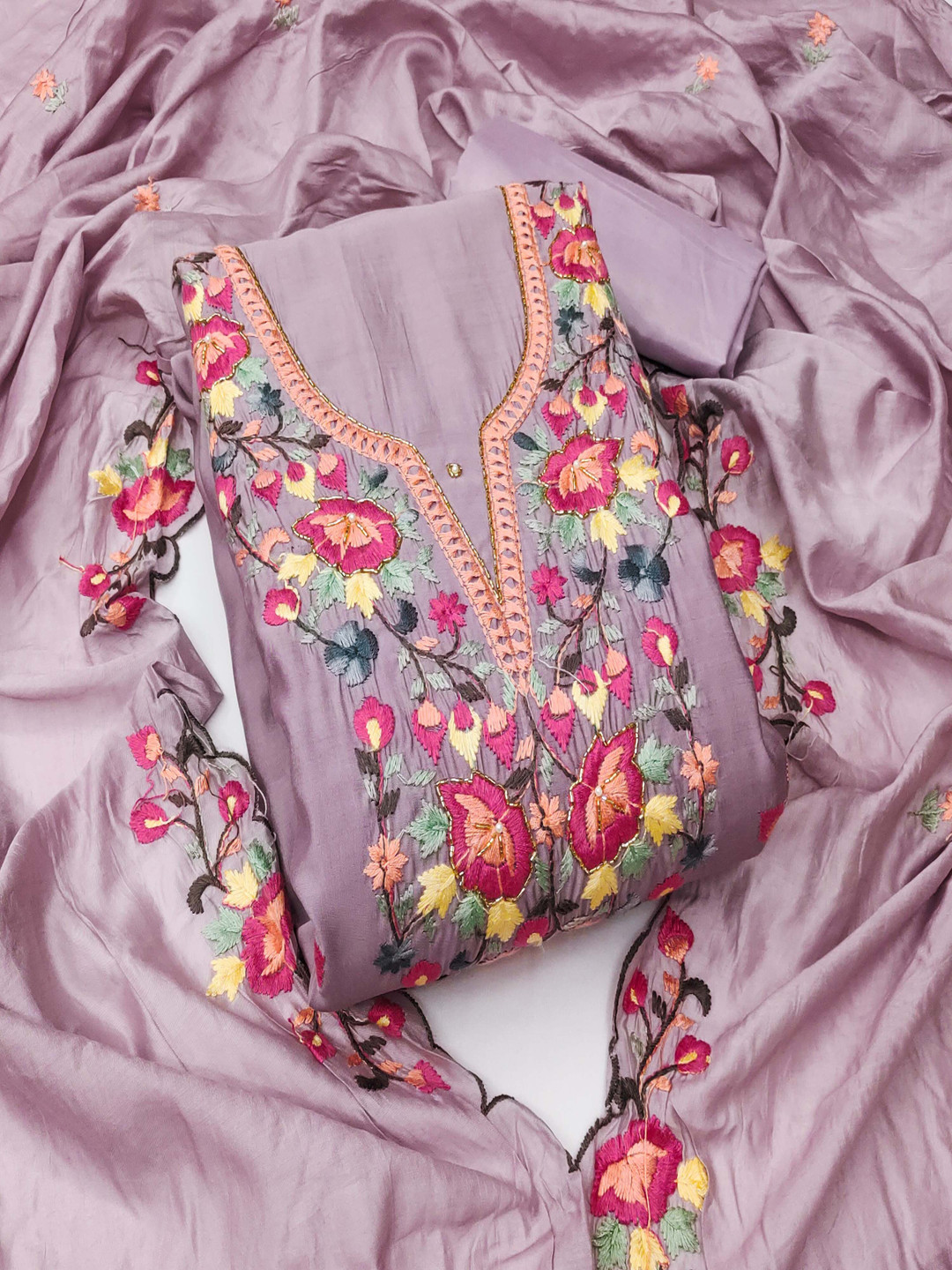 Maroosh Floral Embroidered Unstitched Dress Material, Lavender
Maroosh Floral Embroidered Unstitched Dress Material, Lavender