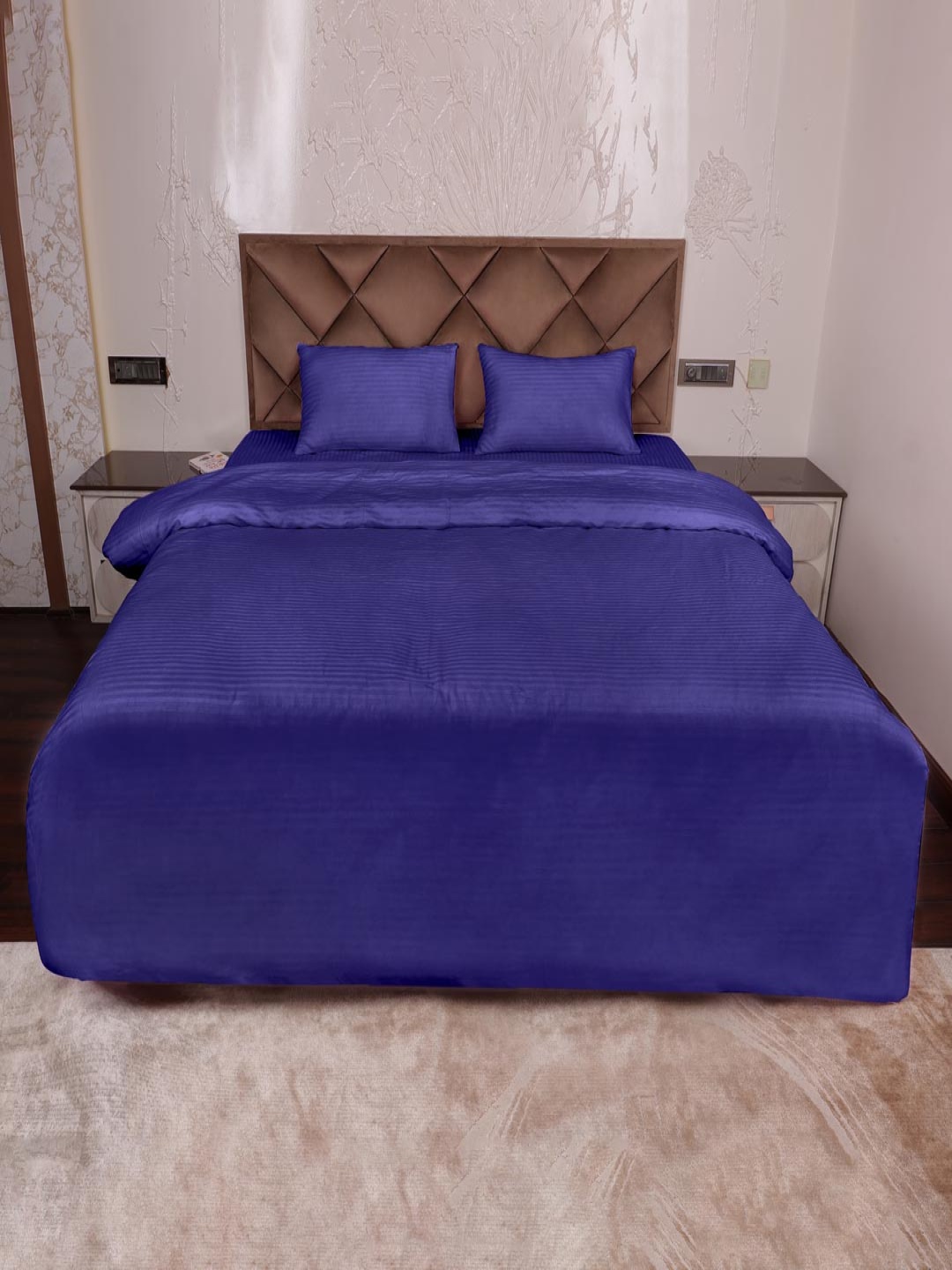 AJISH Navy Blue Striped Pure Cotton 310 TC King Size Duvet Cover With 2 PIllow Covers
AJISH Navy Blue Striped Pure Cotton 310 TC King Size Duvet Cover With 2 PIllow Covers