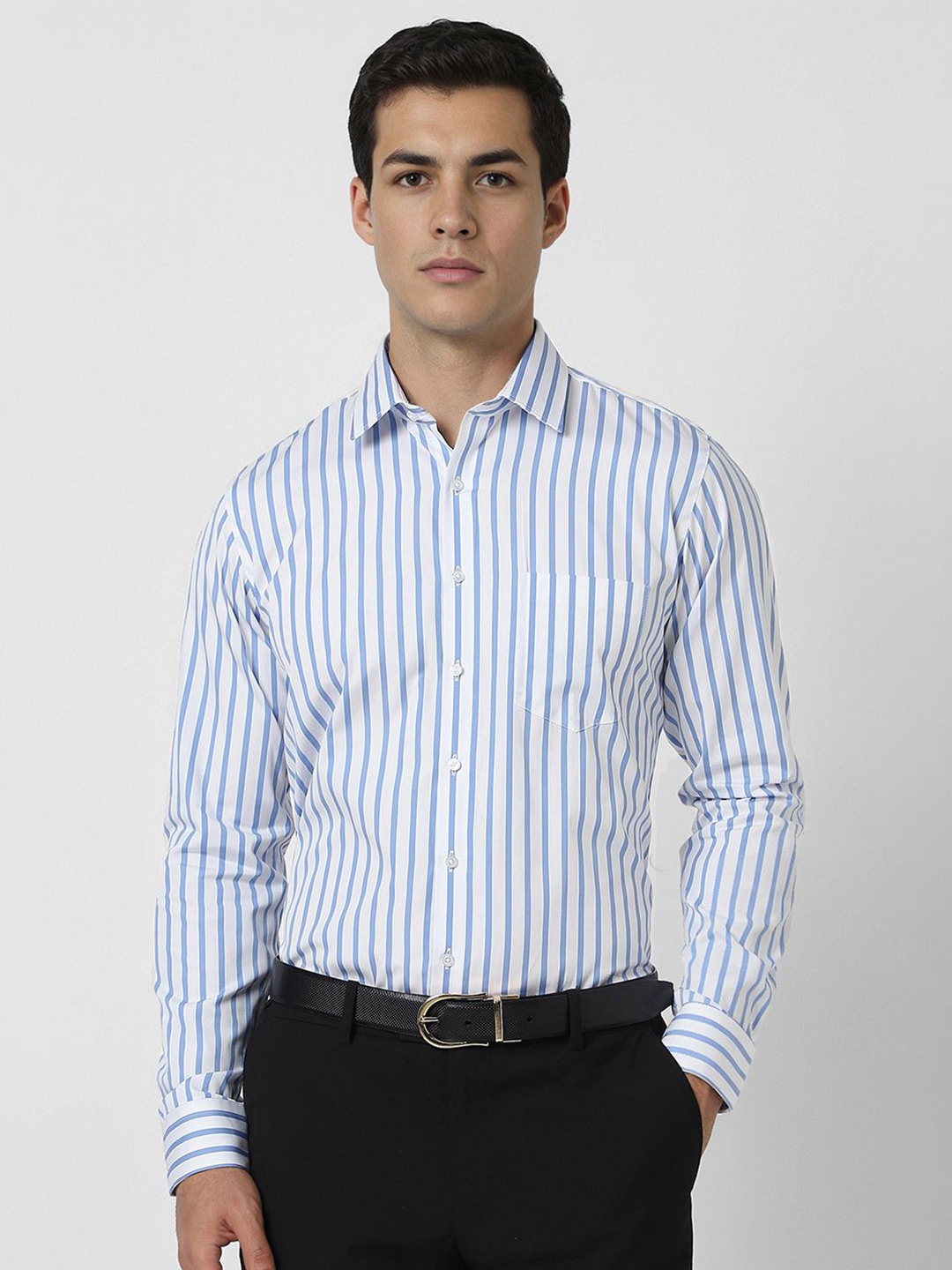 Van Heusen Men Slim Fit Spread Collar Vertical Striped Cotton Formal Shirt, White
Van Heusen Men Slim Fit Spread Collar Vertical Striped Cotton Formal Shirt, White