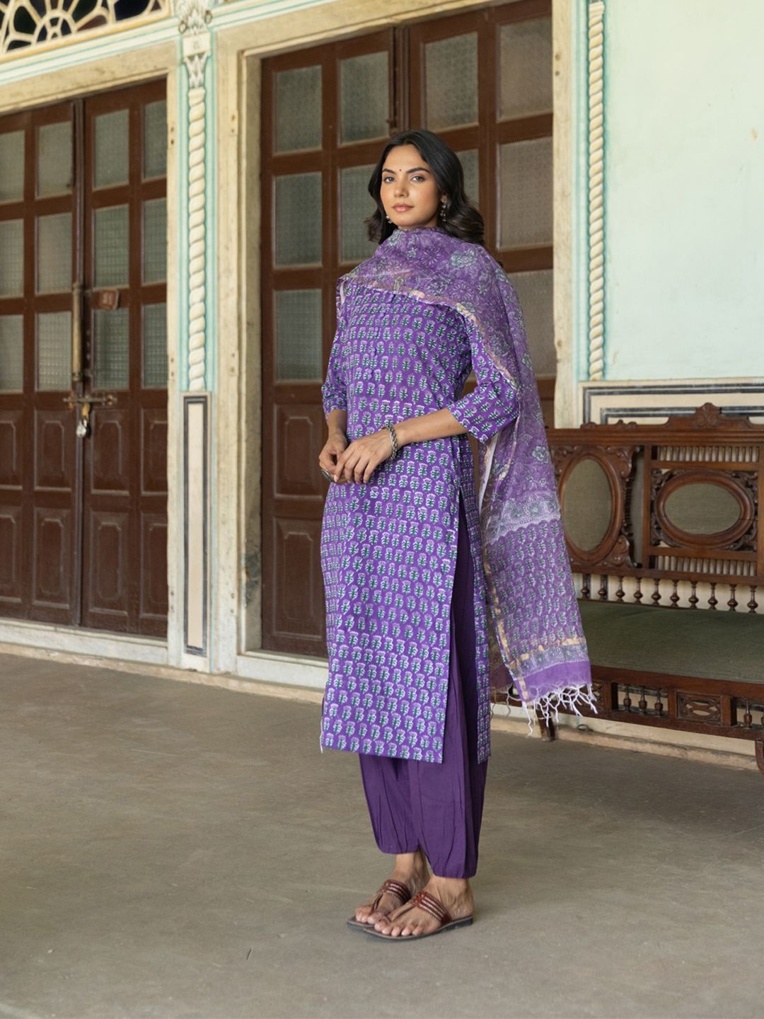 The Ethnic Label Floral Block Printed Pure Cotton Straight Kurta With Salwar & Dupatta, Purple
The Ethnic Label Floral Block Printed Pure Cotton Straight Kurta With Salwar & Dupatta, Purple