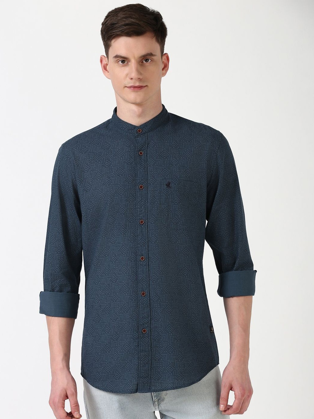 Peter England Casuals Men Band Collar Geometric Printed Cotton Casual Shirt, Navy blue
Peter England Casuals Men Band Collar Geometric Printed Cotton Casual Shirt, Navy blue