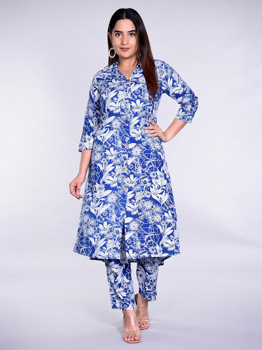13-Star Floral Printed Shirt Collar Panelled Pure Cotton A-Line Kurta With Trousers, Blue
13-Star Floral Printed Shirt Collar Panelled Pure Cotton A-Line Kurta With Trousers, Blue
