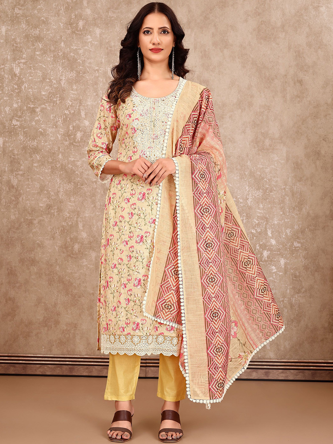 VIRICA Women Floral Embroidered Regular Chikankari Linen Kurta with Trousers & With Dupatta, Yellow
VIRICA Women Floral Embroidered Regular Chikankari Linen Kurta with Trousers & With Dupatta, Yellow