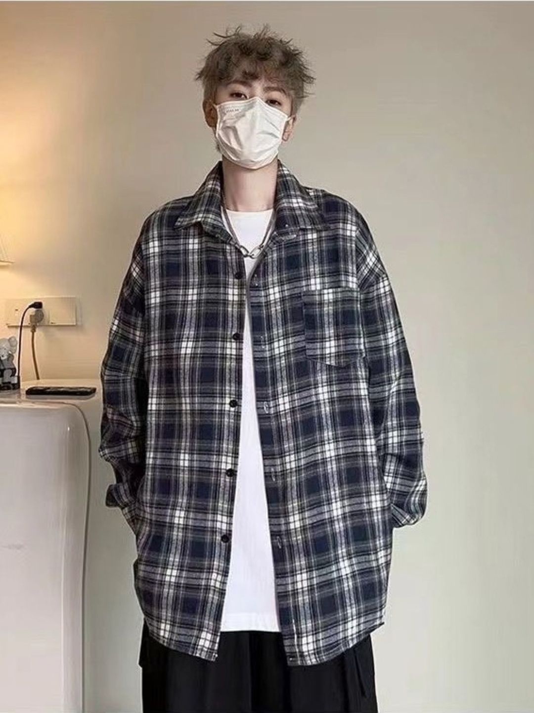 StyleCast Men Standard Oversized Fit Spread Collar Tartan Checked Cotton Casual Shirt, Black
StyleCast Men Standard Oversized Fit Spread Collar Tartan Checked Cotton Casual Shirt, Black