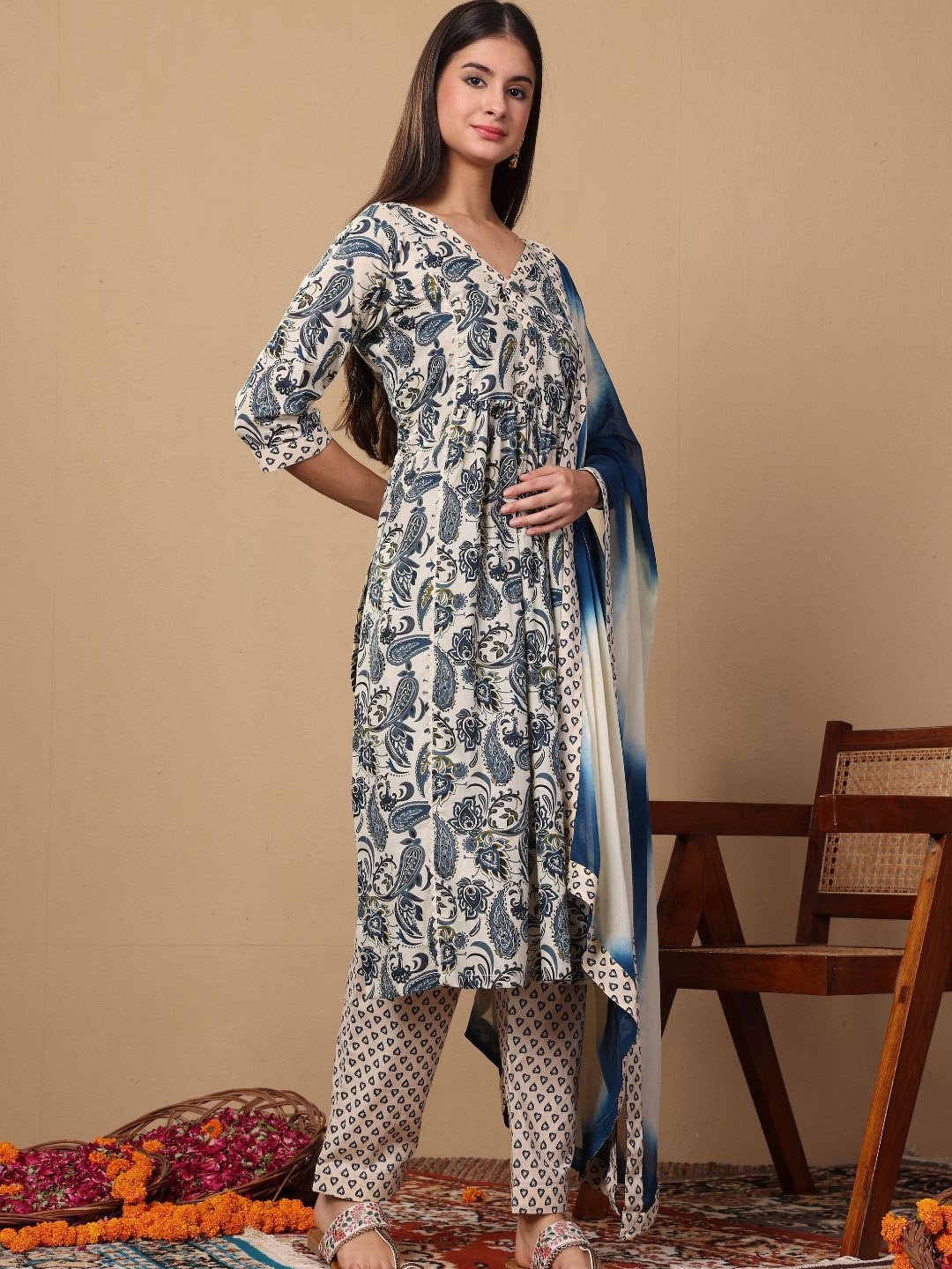Lative Colours of Fashion Floral Printed A-Line Pure Cotton Kurta with Trousers & Dupatta, Cream
Lative Colours of Fashion Floral Printed A-Line Pure Cotton Kurta with Trousers & Dupatta, Cream