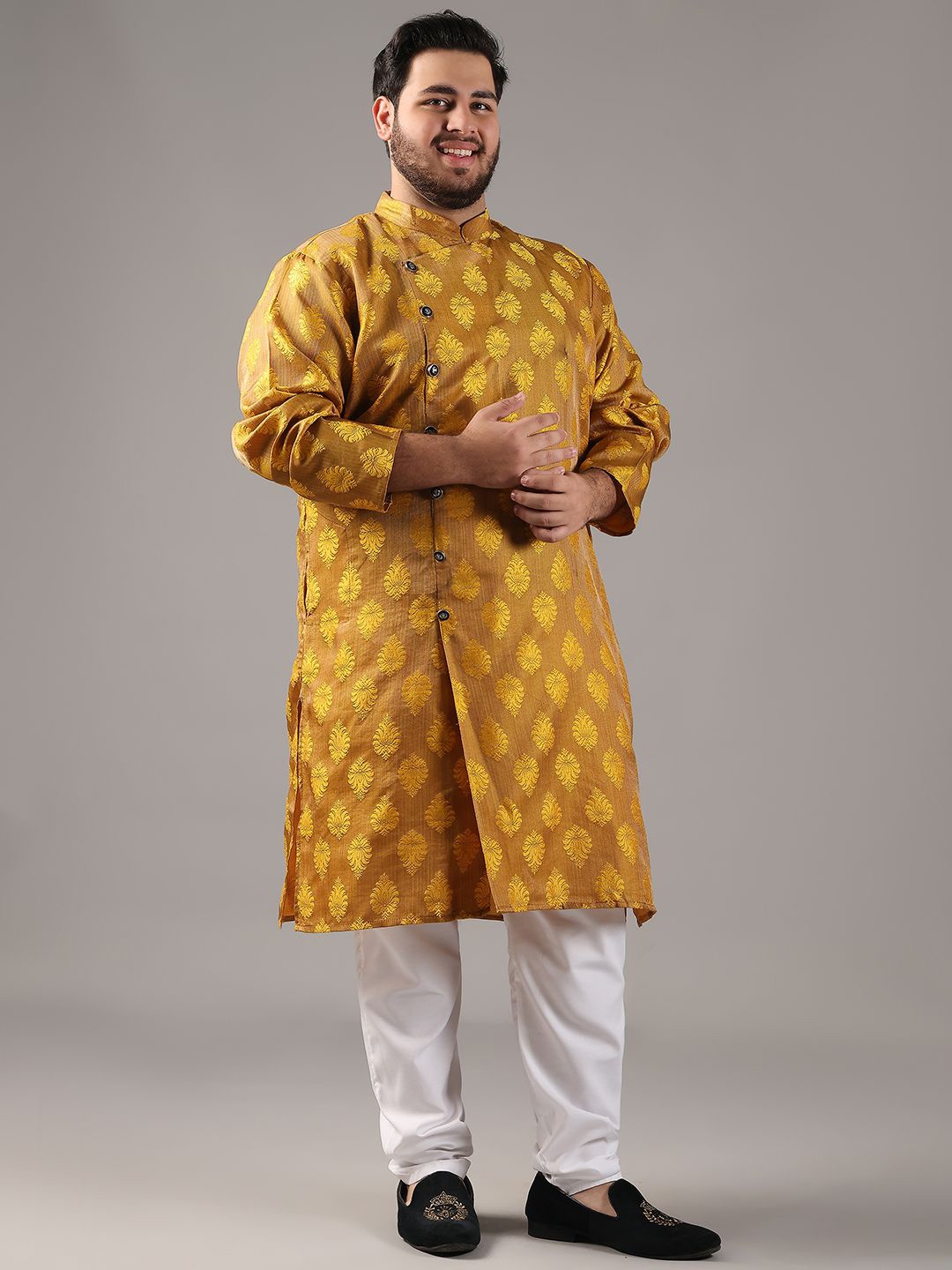 SOJANYA PLUS Plus Size Men Ethnic Motifs Woven Design Straight Kurta With Pyjamas, Mustard
SOJANYA PLUS Plus Size Men Ethnic Motifs Woven Design Straight Kurta With Pyjamas, Mustard