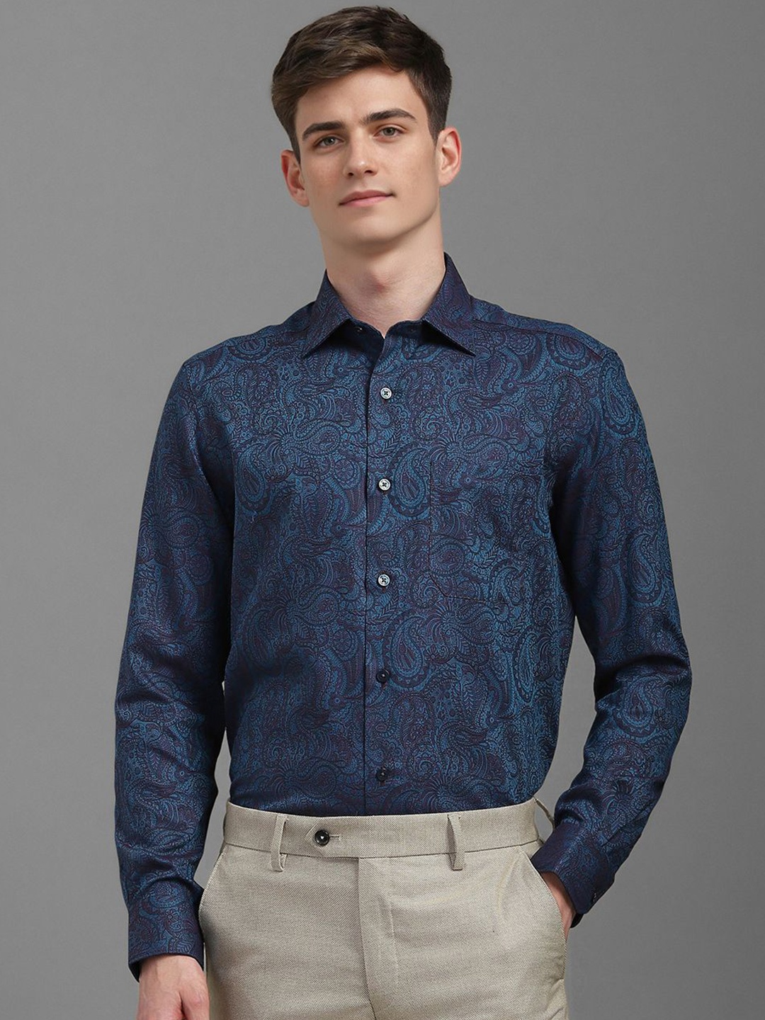 Louis Philippe Men Classic Fit Spread Collar Ethnic Motifs Printed Cotton Formal Shirt, Navy blue
Louis Philippe Men Classic Fit Spread Collar Ethnic Motifs Printed Cotton Formal Shirt, Navy blue