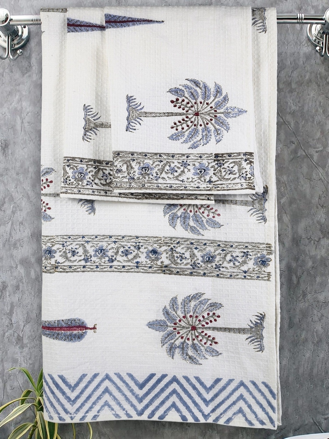 Texstylers Blue & White 3 Pieces Floral Printed Printed Cotton 300 GSM Towel Set
Texstylers Blue & White 3 Pieces Floral Printed Printed Cotton 300 GSM Towel Set