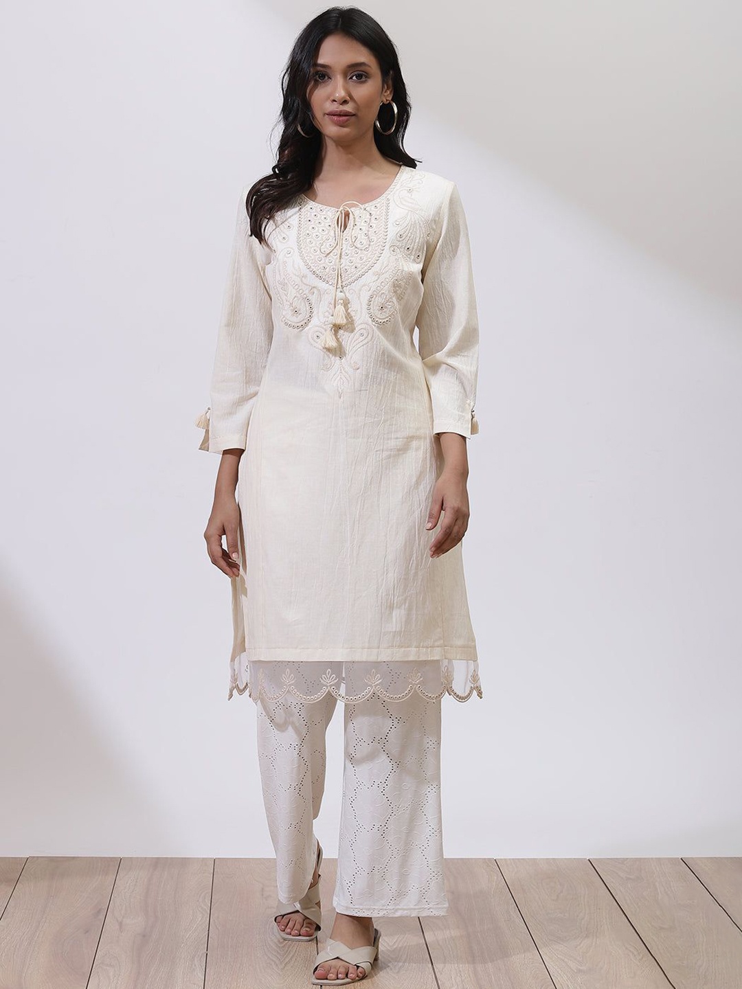 Lakshita Paisley Embroidered Thread Work Tie-Up Neck Cotton Linen Straight Kurta, Off white
Lakshita Paisley Embroidered Thread Work Tie-Up Neck Cotton Linen Straight Kurta, Off white