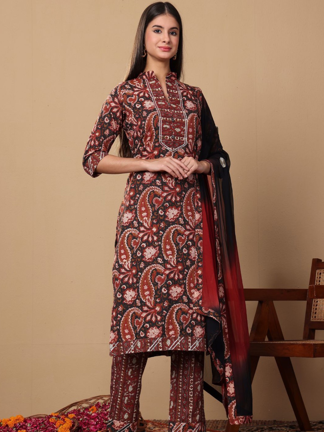 Lative Colours of Fashion Paisley Printed Pure Cotton Kurta With Trousers And Dupatta, Maroon
Lative Colours of Fashion Paisley Printed Pure Cotton Kurta With Trousers And Dupatta, Maroon