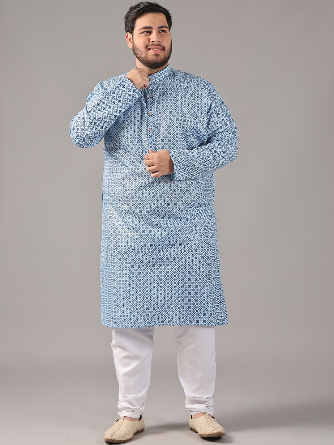 SOJANYA PLUS Plus Size Men Ethnic Motifs Printed Band Collar Straight Kurta With Pyjamas, Blue
SOJANYA PLUS Plus Size Men Ethnic Motifs Printed Band Collar Straight Kurta With Pyjamas, Blue