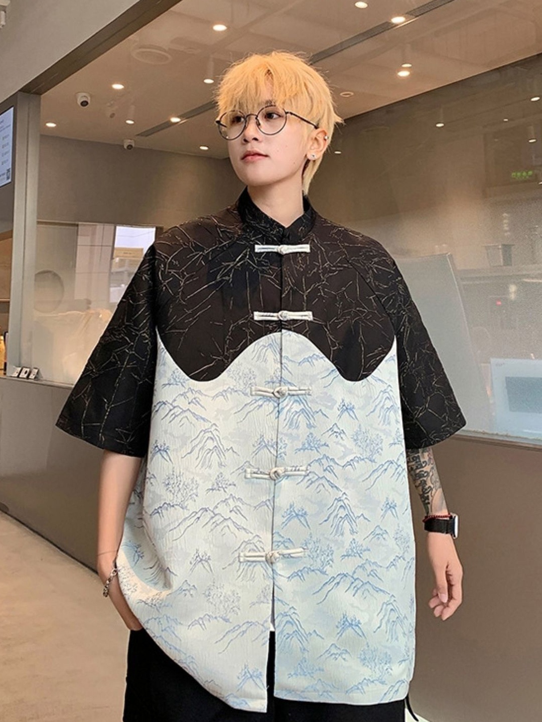 StyleCast Men Standard Oversized Fit Mandarin Collar Colourblocked Casual Shirt, White
StyleCast Men Standard Oversized Fit Mandarin Collar Colourblocked Casual Shirt, White