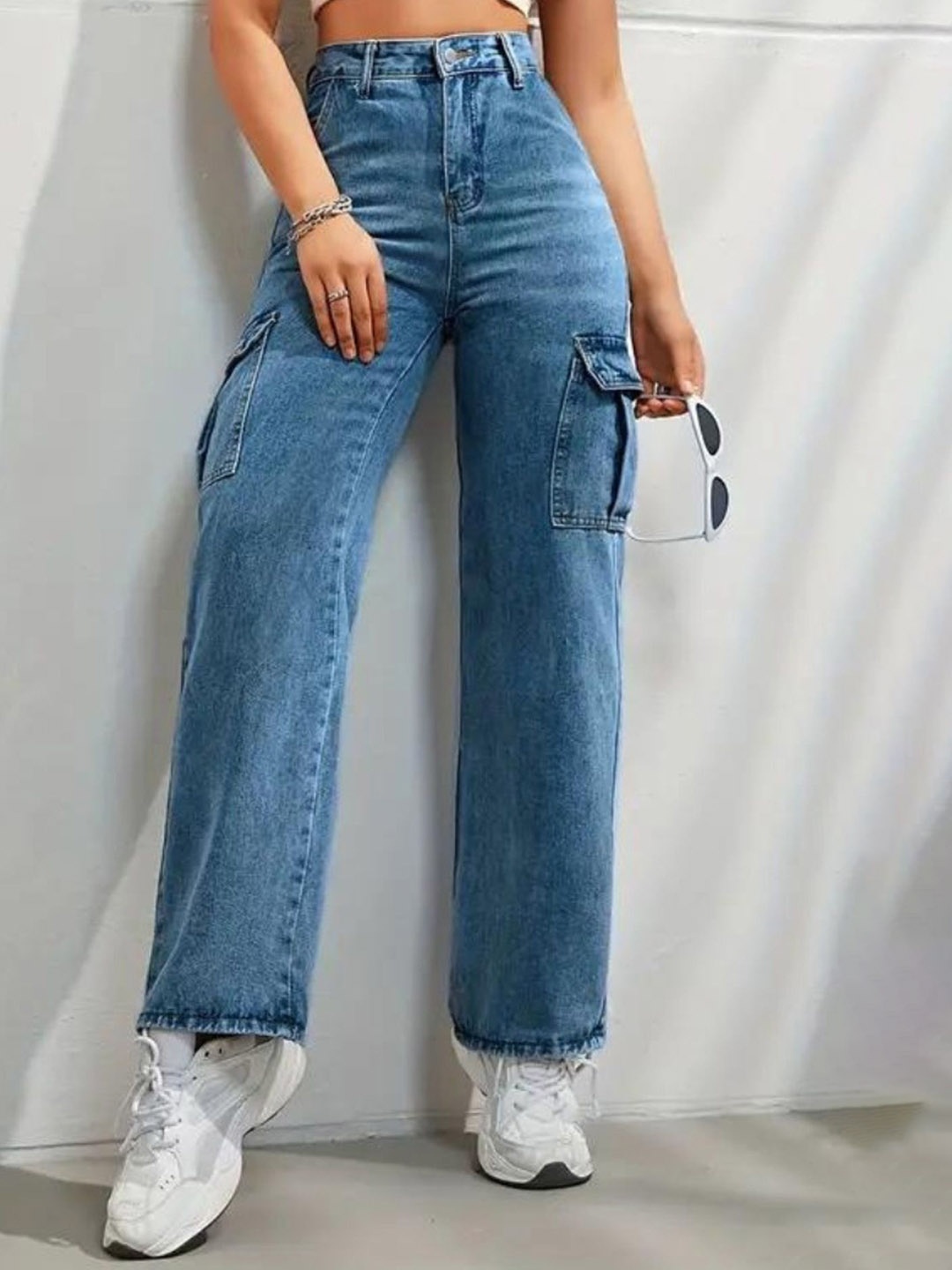 DressBerry Women Comfort Wide Leg High-Rise Light Fade Acid Wash Stretchable Jeans, Blue
DressBerry Women Comfort Wide Leg High-Rise Light Fade Acid Wash Stretchable Jeans, Blue