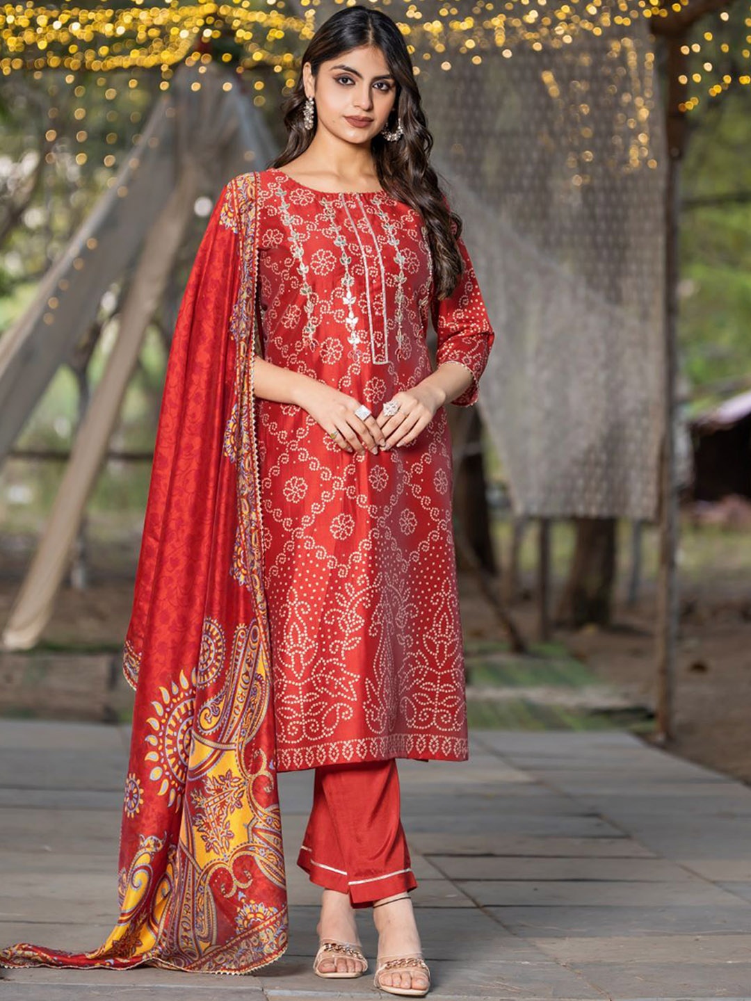 PIRRA DESIGNS Bandhani Printed Chanderi Cotton Straight Kurta With Trousers & Dupatta, Red
PIRRA DESIGNS Bandhani Printed Chanderi Cotton Straight Kurta With Trousers & Dupatta, Red