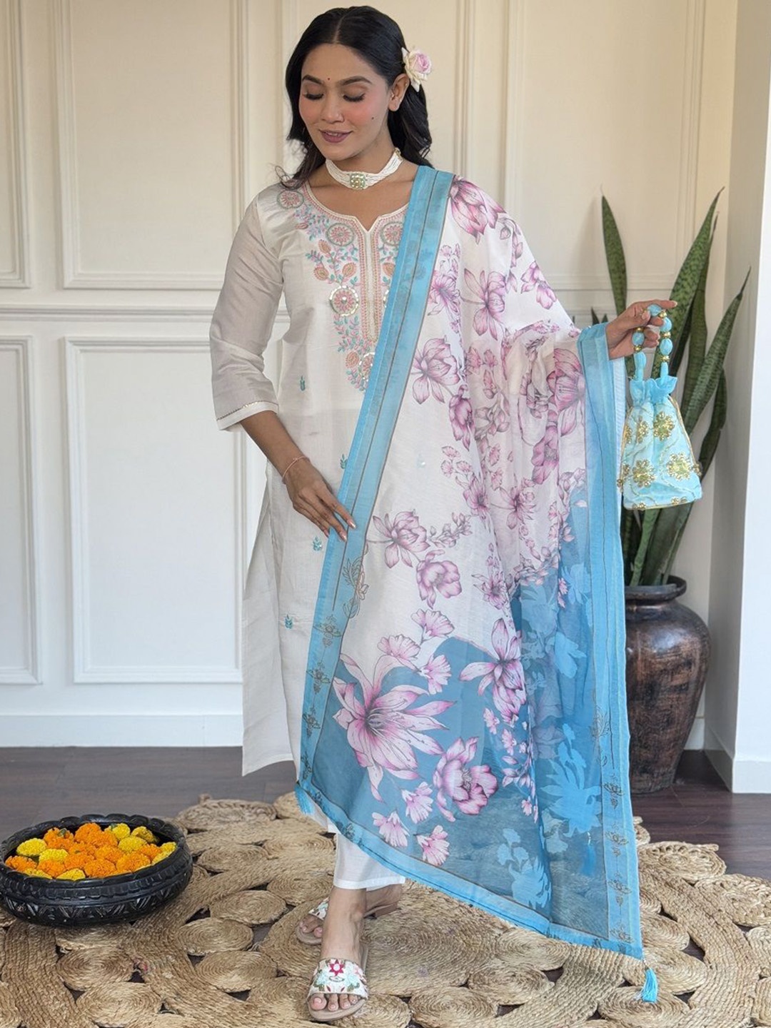 KAUTIK FABRICS Notch-Neck Floral Embroidered Chanderi Silk Kurta With Trouser And Dupatta, White
KAUTIK FABRICS Notch-Neck Floral Embroidered Chanderi Silk Kurta With Trouser And Dupatta, White