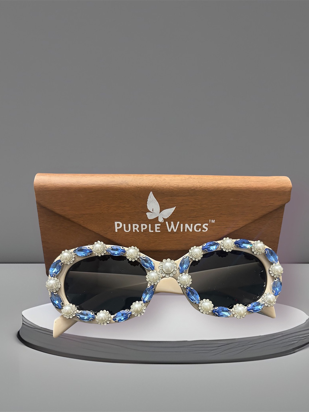 PURPLE WINGS Women Rectangle Sunglasses with UV Protected Lens PWSG025SSS-Clear, Black
PURPLE WINGS Women Rectangle Sunglasses with UV Protected Lens PWSG025SSS-Clear, Black