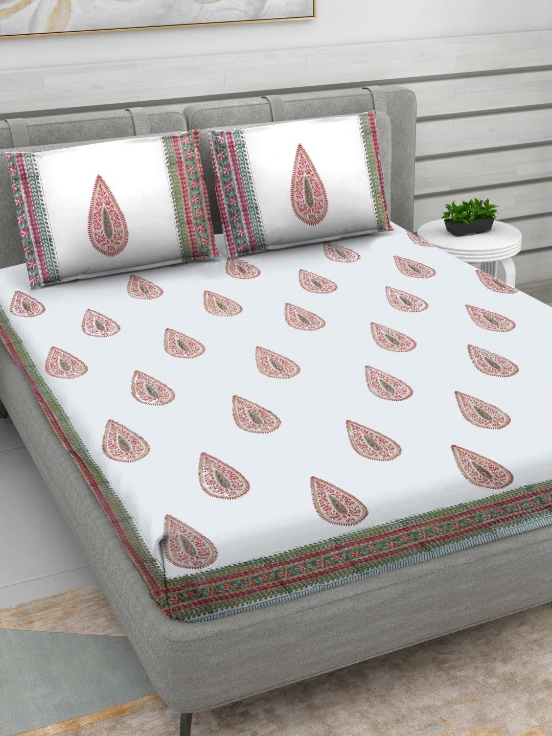 Myntra Elegant Homes RR Creations White Printed 400 TC King Bedsheet Set 2.28 m x 2.74 m
Myntra Elegant Homes RR Creations White Printed 400 TC King Bedsheet Set 2.28 m x 2.74 m