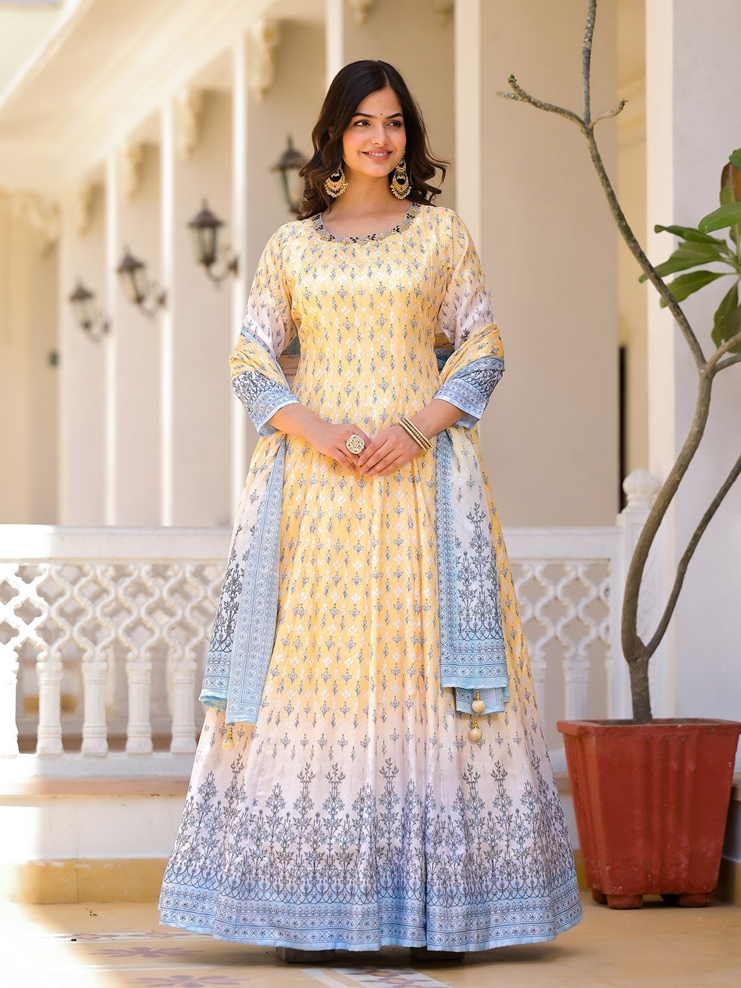 Meena Bazaar Floral Printed Panelled Beads And Stones A-Line Kurta With Churidar & Dupatta, Yellow
Meena Bazaar Floral Printed Panelled Beads And Stones A-Line Kurta With Churidar & Dupatta, Yellow