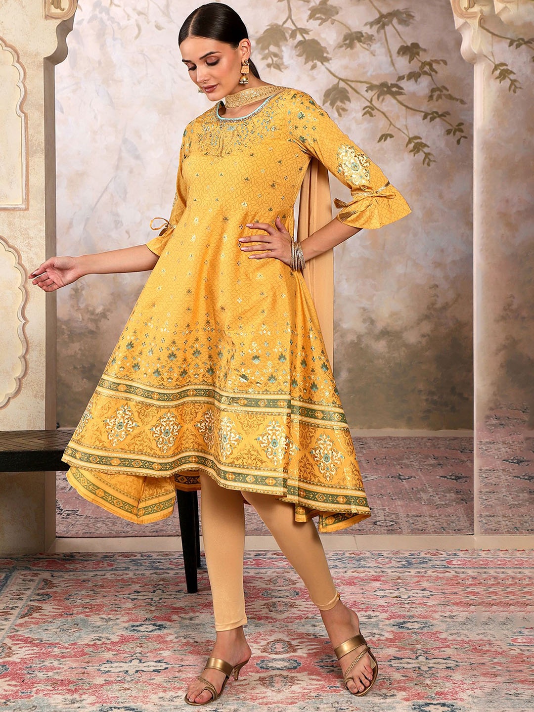 AURELIA Ethnic Motifs Embroidered Round Neck Anarkali Kurta With Leggings And Dupatta, Yellow
AURELIA Ethnic Motifs Embroidered Round Neck Anarkali Kurta With Leggings And Dupatta, Yellow