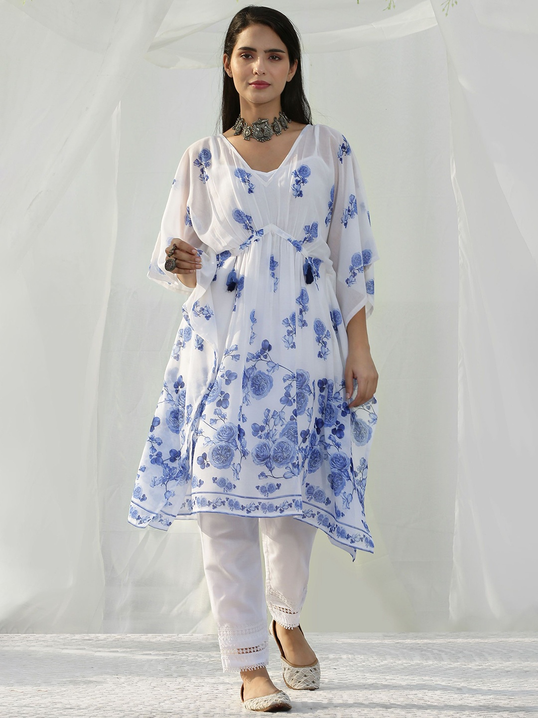 SEW Women Floral Printed Empire V-Neck Extended Sleeves Pure Cotton Kaftan Kurta, White
SEW Women Floral Printed Empire V-Neck Extended Sleeves Pure Cotton Kaftan Kurta, White