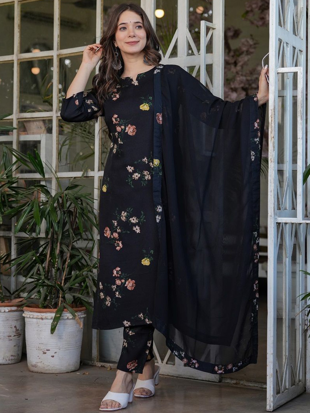 KAUTIK FABRICS Floral Printed Notch Neck Straight Kurta With Trouser And Dupatta, Black
KAUTIK FABRICS Floral Printed Notch Neck Straight Kurta With Trouser And Dupatta, Black