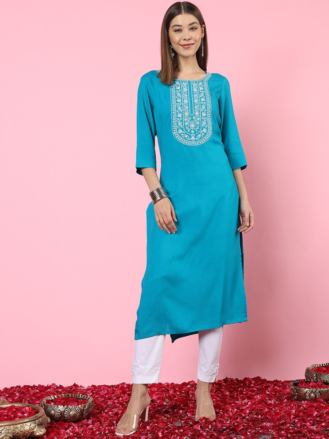 Anouk Rustic Blue Ethnic Motifs Embroidered Thread Work Round Neck Straight Kurta
Anouk Rustic Blue Ethnic Motifs Embroidered Thread Work Round Neck Straight Kurta