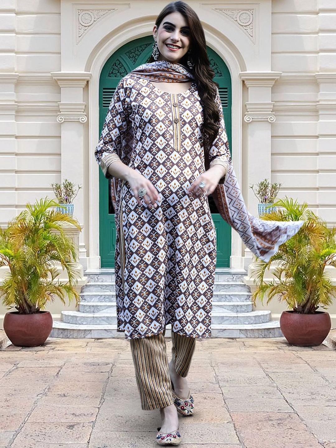 Moda Rapido Ethnic Motifs Printed Round Neck Straight Kurta With Trouser And Dupatta, Brown
Moda Rapido Ethnic Motifs Printed Round Neck Straight Kurta With Trouser And Dupatta, Brown