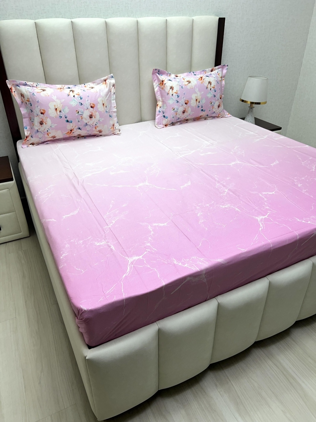 Pure Decor Royal Majestic Pink Printed Pure Cotton 250 TC King Bedsheet Set 2.74m x 2.74m
Pure Decor Royal Majestic Pink Printed Pure Cotton 250 TC King Bedsheet Set 2.74m x 2.74m