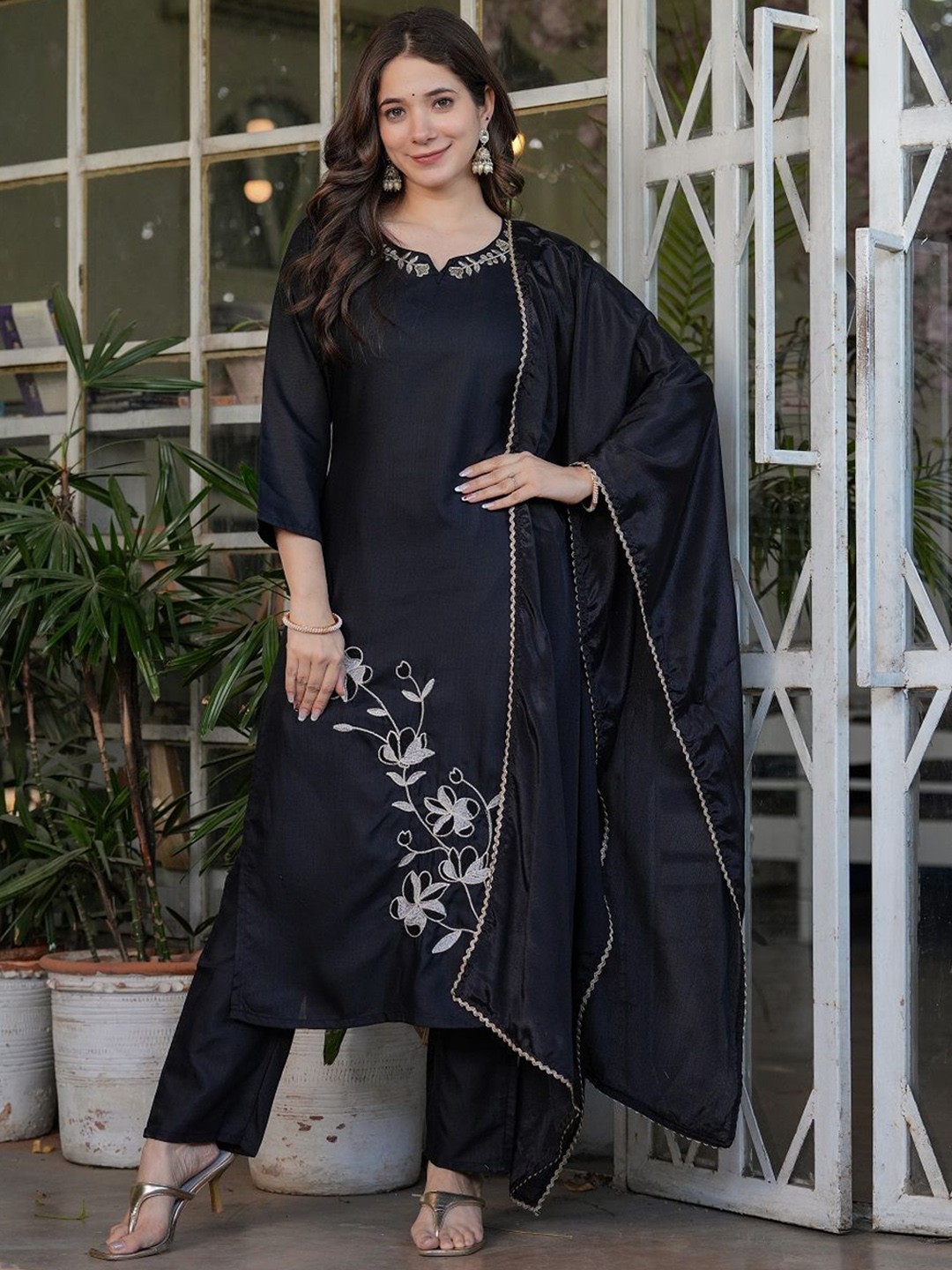 KAUTIK FABRICS Notch Neck Floral Embroidered Straight Kurta With Trouser And Dupatta, Black
KAUTIK FABRICS Notch Neck Floral Embroidered Straight Kurta With Trouser And Dupatta, Black