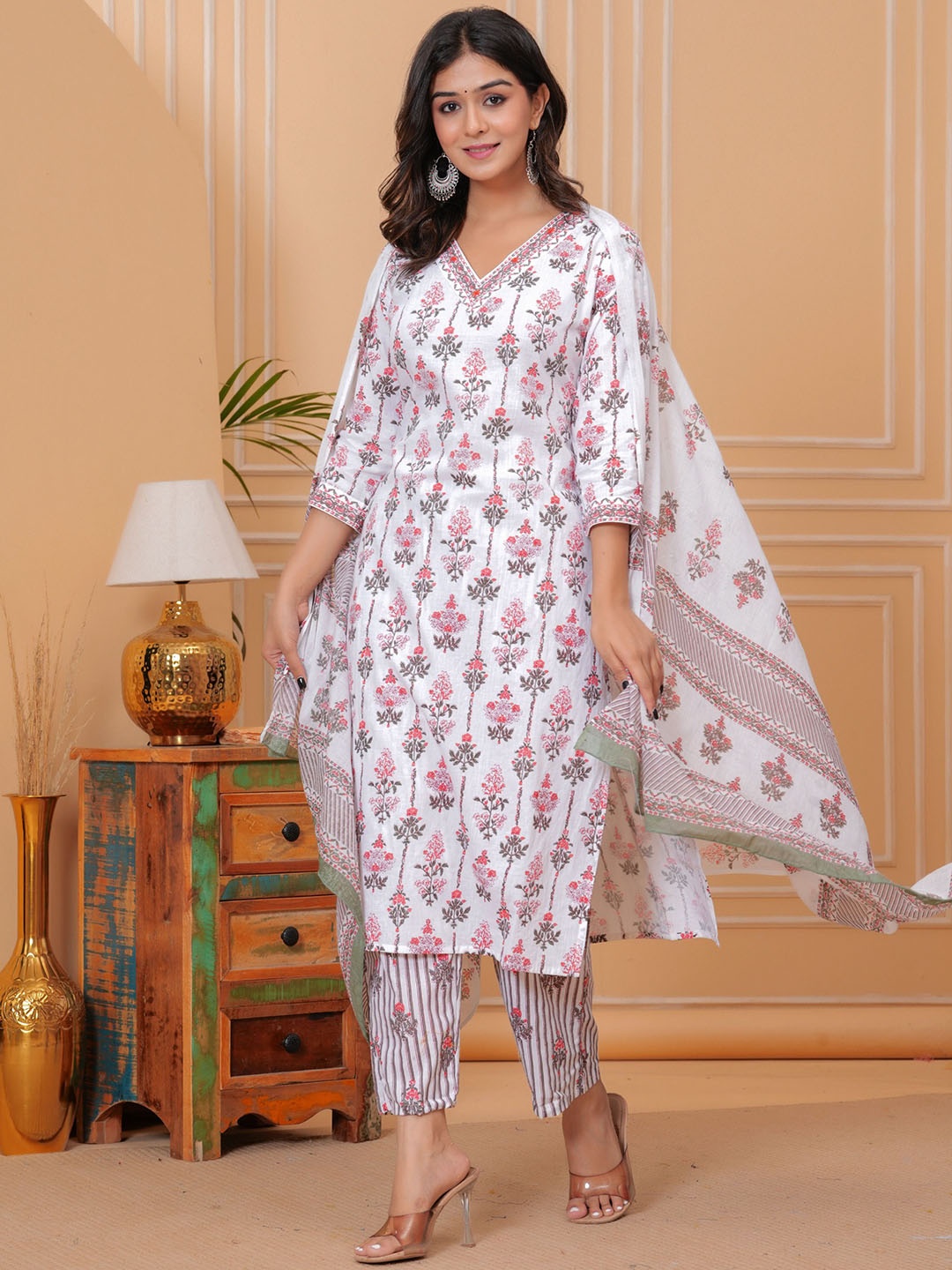 POSHART FASHION AS UNIQUE AS YOU ARE Printed Pure Cotton Kurta With Trousers & Dupatta, White
POSHART FASHION AS UNIQUE AS YOU ARE Printed Pure Cotton Kurta With Trousers & Dupatta, White