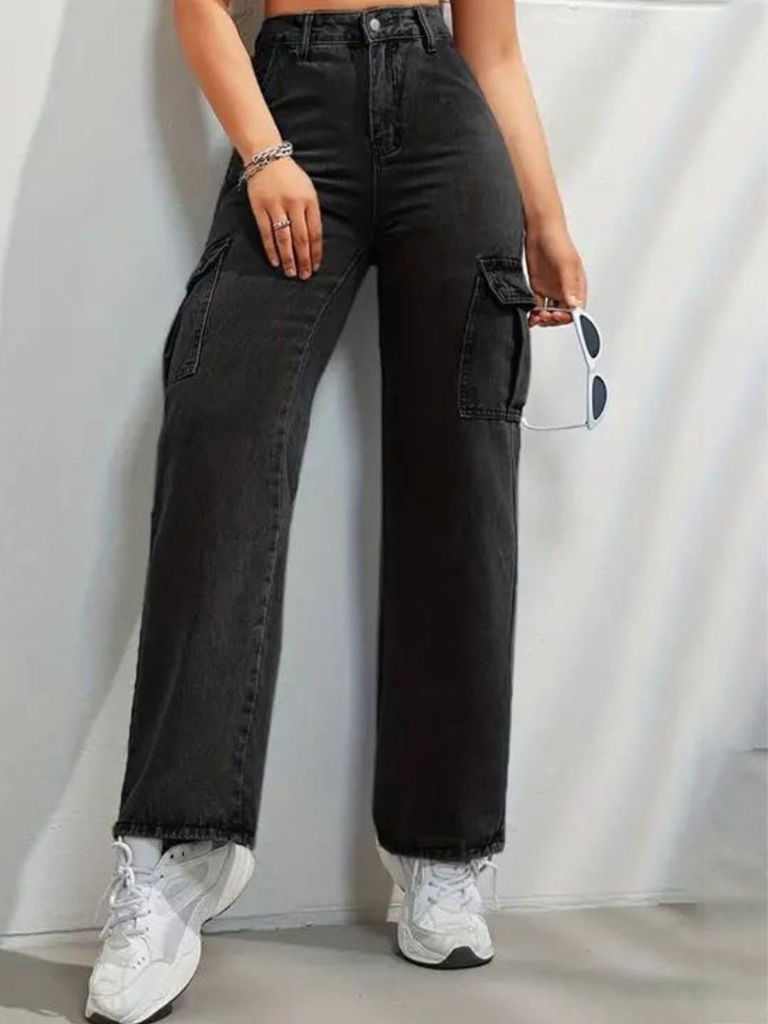 DressBerry Women Comfort Wide Leg High-Rise Light Fade Acid Wash Stretchable Jeans, Black
DressBerry Women Comfort Wide Leg High-Rise Light Fade Acid Wash Stretchable Jeans, Black