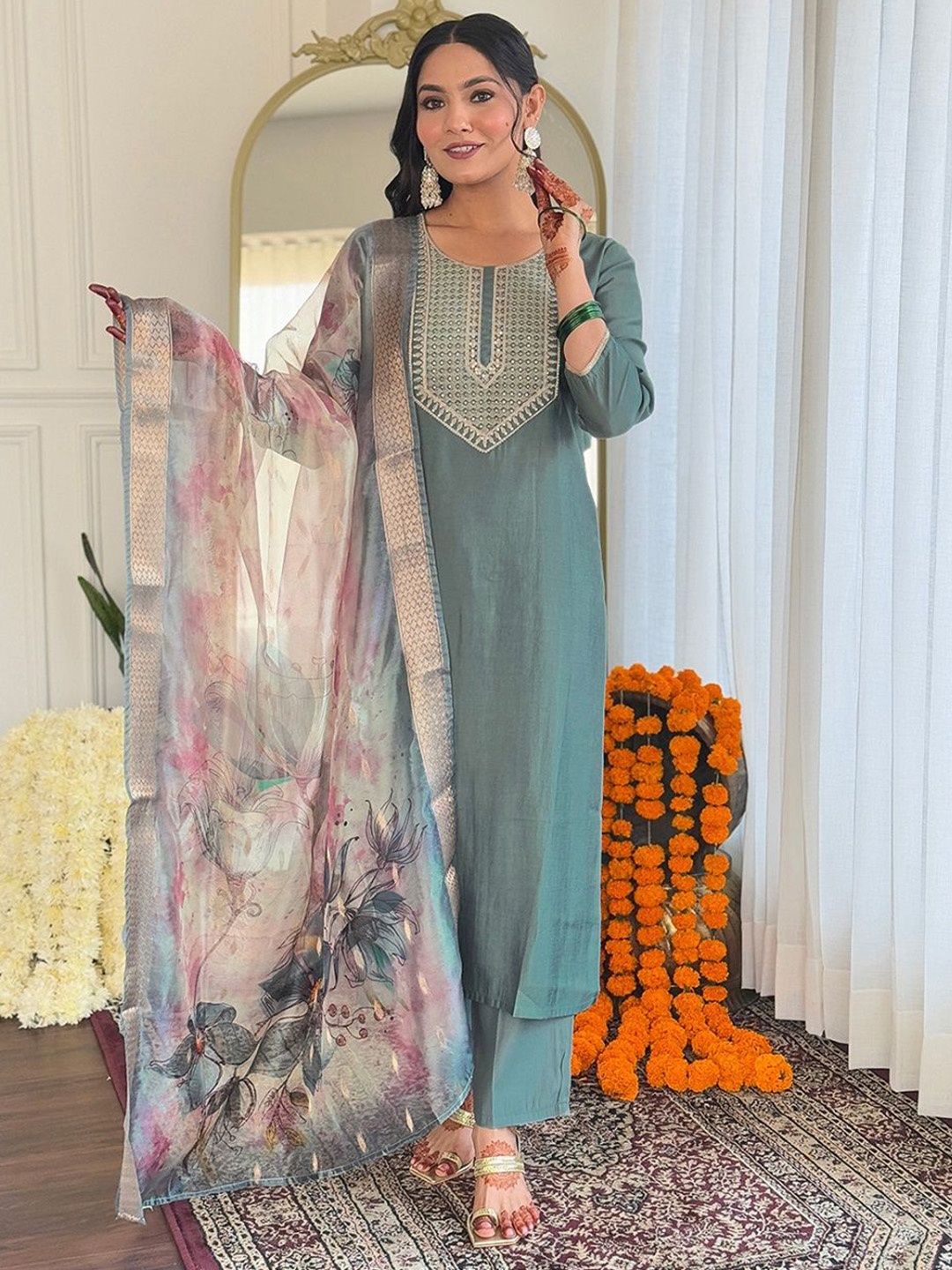 Fashion Care Navlik Floral Embroidered Straight Kurta With Trousers & Dupatta, Sea green
Fashion Care Navlik Floral Embroidered Straight Kurta With Trousers & Dupatta, Sea green
