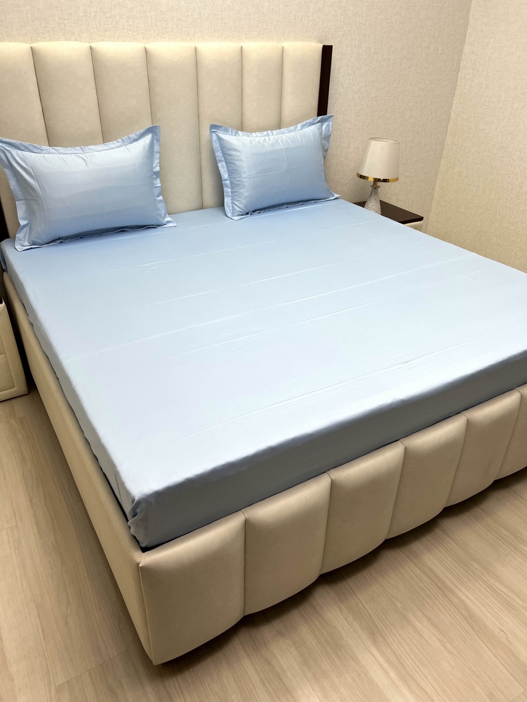 Pure Decor Cotton King Size Double Bed Bedsheet With 2 Pillow Covers 2.74m X 2.74m, Blue
Pure Decor Cotton King Size Double Bed Bedsheet With 2 Pillow Covers 2.74m X 2.74m, Blue