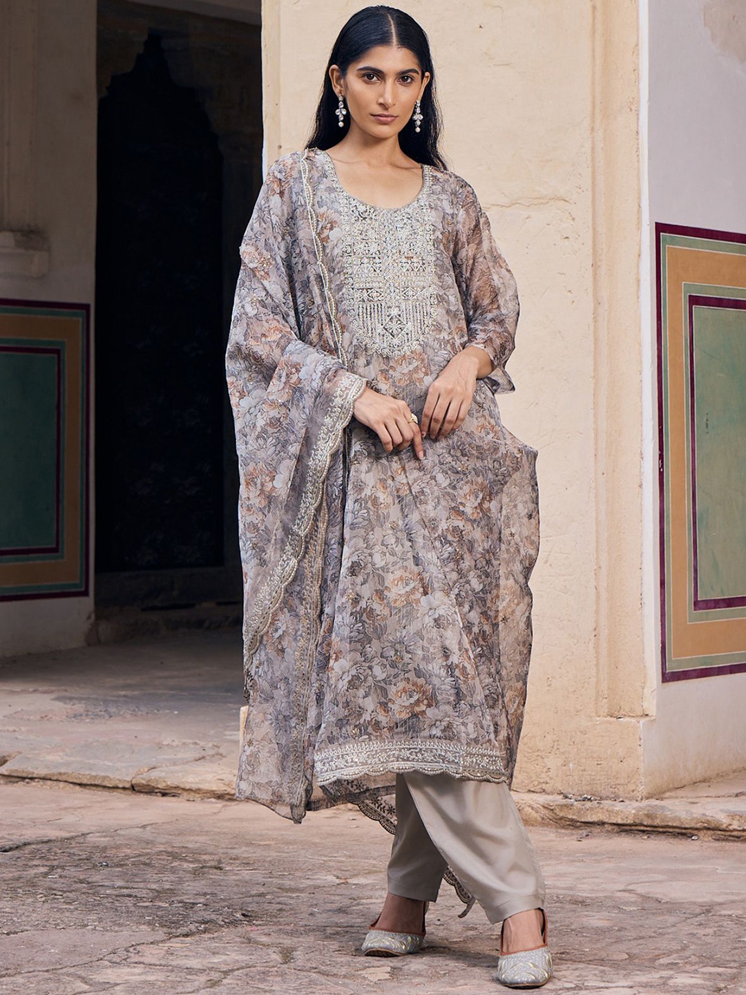 VIRICA Women Floral Embroidered Regular Chikankari Kurta with Trousers & With Dupatta, Brown
VIRICA Women Floral Embroidered Regular Chikankari Kurta with Trousers & With Dupatta, Brown